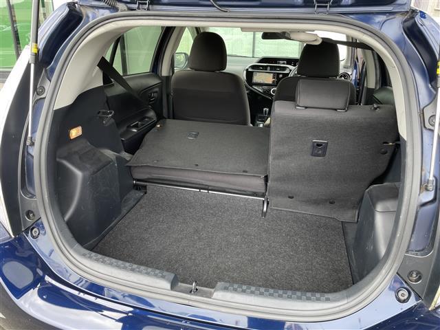 アクア Sスタイルブラック 禁煙車 ディーラー純正ナビ 全方位カメラ フルセグTV LEDオートヘッドライト シートヒーター プリクラッシュセーフティ レーンキープ ソナー ビルトインETC プッシュスタート スマートキー(26枚目)