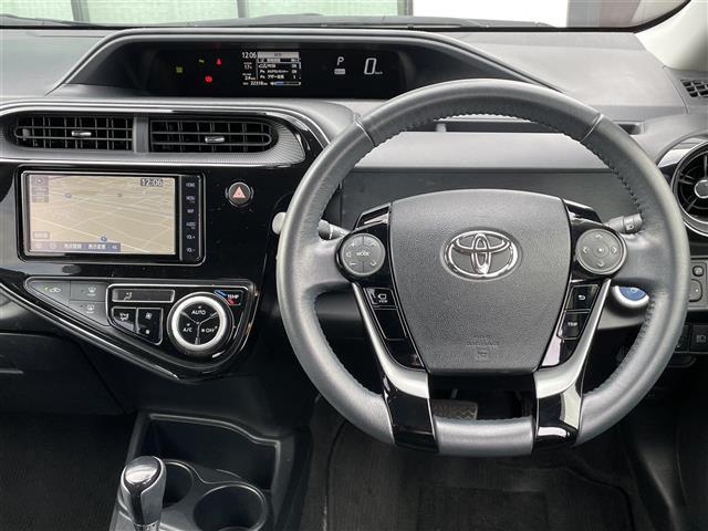 アクア Sスタイルブラック 禁煙車 ディーラー純正ナビ 全方位カメラ フルセグTV LEDオートヘッドライト シートヒーター プリクラッシュセーフティ レーンキープ ソナー ビルトインETC プッシュスタート スマートキー(42枚目)