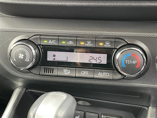 ライズ Z 禁煙車 純正9型ディスプレイオーディオ バックカメラ フルセグ シートヒーター 革巻きステアリング ステアリングリモコン レーダークルーズコントロール LEDライト LEDフォグライト スマートキー(10枚目)