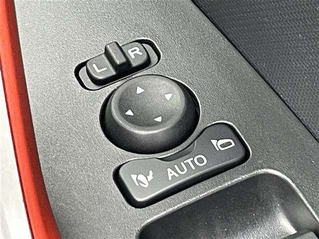 ライズ Z 禁煙車 純正9型ディスプレイオーディオ バックカメラ フルセグ シートヒーター 革巻きステアリング ステアリングリモコン レーダークルーズコントロール LEDライト LEDフォグライト スマートキー(14枚目)