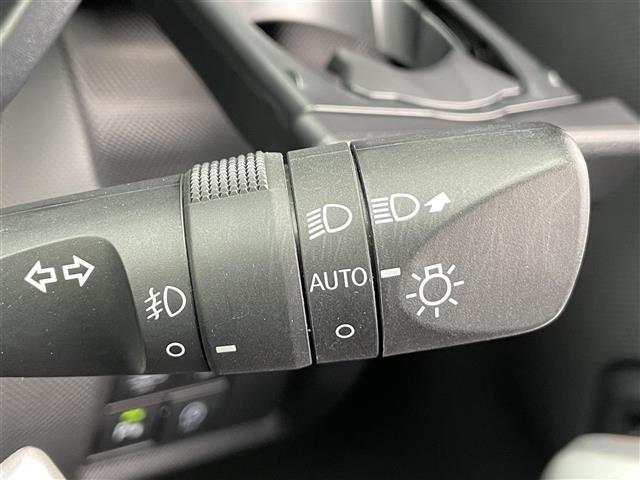 ライズ Z 禁煙車 純正9型ディスプレイオーディオ バックカメラ フルセグ シートヒーター 革巻きステアリング ステアリングリモコン レーダークルーズコントロール LEDライト LEDフォグライト スマートキー(20枚目)