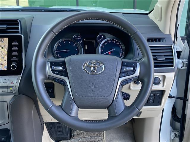 ランドクルーザープラド TX Lパッケージ 禁煙車 純正9型ナビ 全方位カメラ ベージュレザー シートベンチレーション プリクラッシュセーフティ レーダークルコン ソナー BSM LEDオートヘッドライト ビルトインETC プッシュスタート(7枚目)