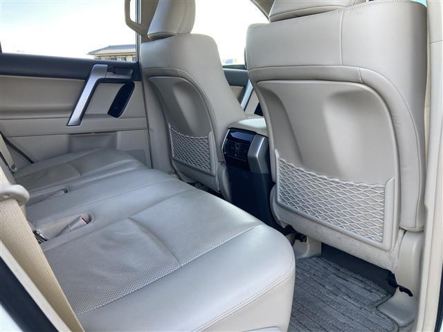 ランドクルーザープラド TX Lパッケージ 禁煙車 純正9型ナビ 全方位カメラ ベージュレザー シートベンチレーション プリクラッシュセーフティ レーダークルコン ソナー BSM LEDオートヘッドライト ビルトインETC プッシュスタート(23枚目)