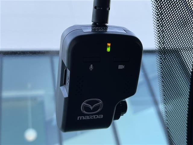 CX-5 XD Lパッケージ 禁煙車 純正8.8型ナビ フルセグTV DVD再生 バックカメラ 衝突軽減ブレーキ レーダークルコン コーナーセンサー シートヒーター ステアリングヒーター 純正ドライブレコーダー BSM HUD(5枚目)