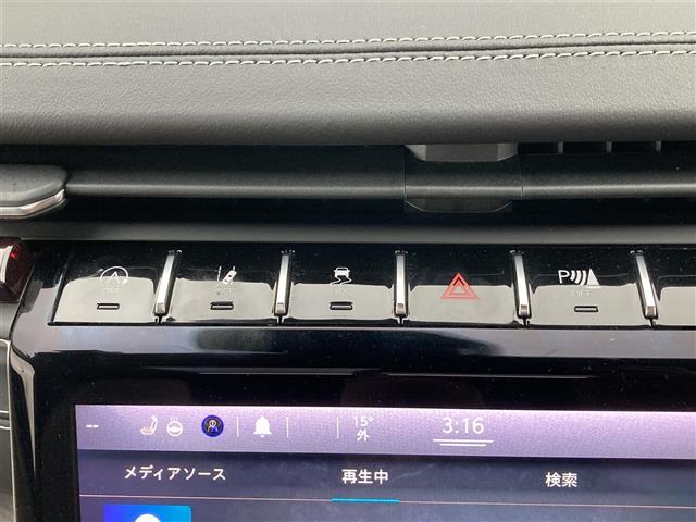 ジープ・グランドチェロキーL リミテッド 禁煙車 メーカー純正ナビ 全方位カメラ サンルーフ ベージュレザーシート パワーシート シートベンチレーション ステアヒーター LEDオートヘッドライト フォグ リアフォグ 前後ドラレコ ETC2.0(11枚目)