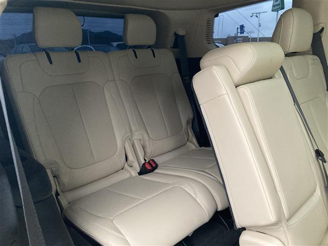 ジープ・グランドチェロキーL リミテッド 禁煙車 メーカー純正ナビ 全方位カメラ サンルーフ ベージュレザーシート パワーシート シートベンチレーション ステアヒーター LEDオートヘッドライト フォグ リアフォグ 前後ドラレコ ETC2.0(23枚目)