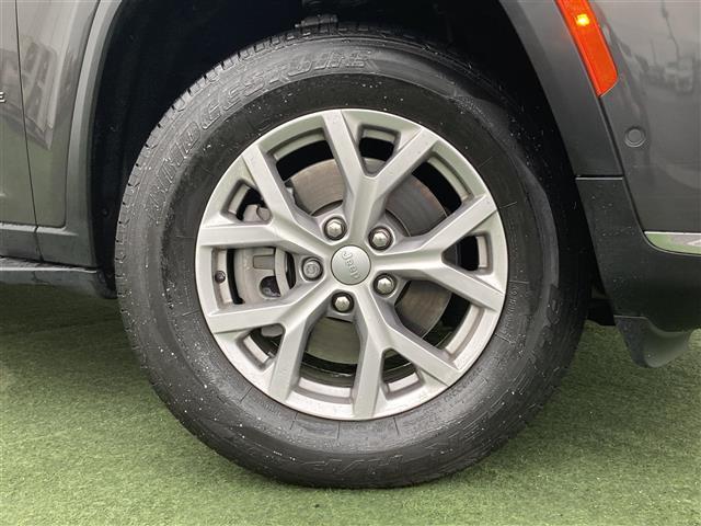 ジープ・グランドチェロキーL リミテッド 禁煙車 メーカー純正ナビ 全方位カメラ サンルーフ ベージュレザーシート パワーシート シートベンチレーション ステアヒーター LEDオートヘッドライト フォグ リアフォグ 前後ドラレコ ETC2.0(38枚目)