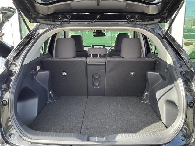 ヤリスクロス ハイブリッドG 禁煙車 純正8型DAナビ付 モデリスタエアロ パノラミックビューモニター トヨタセーフティセンス レーダークルーズコントロール 純正DVD/CDデッキ HDMI入力 USBポート 純正18インチAW(31枚目)