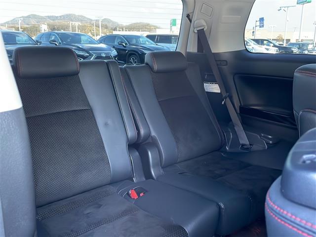 ヴェルファイア ２．４Ｚ　ゴールデンアイズ　禁煙車　アルパイン８型ナビ　両側パワスラ　Ｗサンルーフ　ハーフレザーシート　ＨＩＤオートヘッドライト　フォグランプ　ウッドコンビステア　　オットマン　プッシュスタート　スマートキー　ワンオーナー（27枚目）