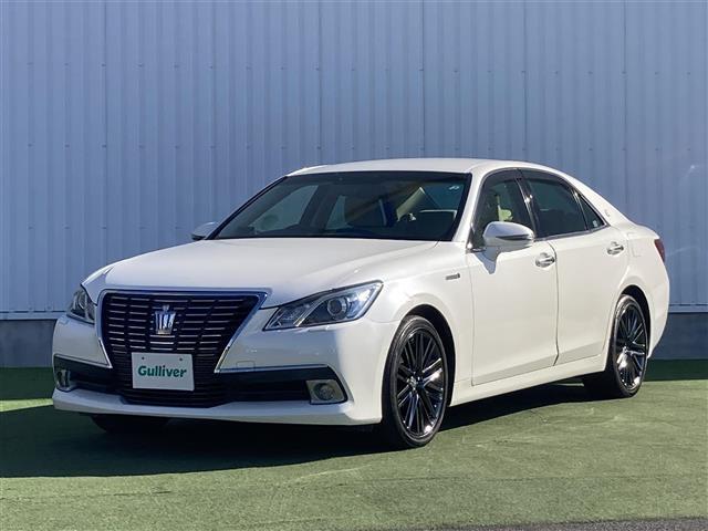 クラウンハイブリッド ロイヤルサルーンＧ　禁煙車　メーカー純正８型ナビ　バックカメラ　クルコン　ＭＴモード付ＡＴ　ＬＥＤオートヘッドライト　パワーシート　シートヒーター　ステアヒーター　ビルトインＥＴＣ　リアサンシェード　１８インチＡＷ（32枚目）