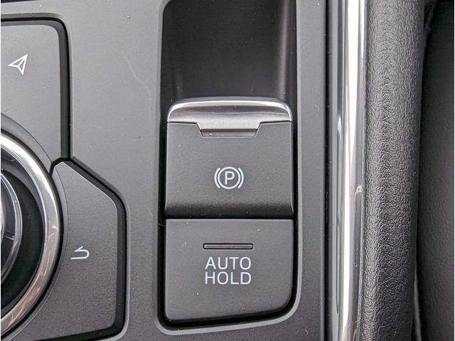 XD ブラックトーンエディション 登録済未使用車 メーカーOP純正ナビ 全方位カメラ フルセグTV アダプティブクルーズコントロール ブラインドスポットモニター コーナーセンサー レーンキープアシスト 置くだけ充電 パワーシート(10枚目)