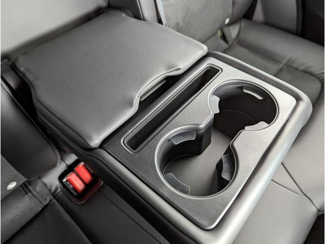 XD ブラックトーンエディション 登録済未使用車 メーカーOP純正ナビ 全方位カメラ フルセグTV アダプティブクルーズコントロール ブラインドスポットモニター コーナーセンサー レーンキープアシスト 置くだけ充電 パワーシート(46枚目)