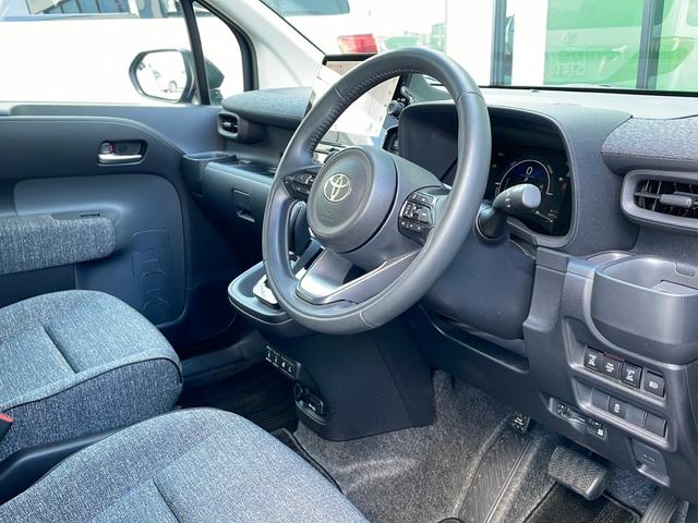 シエンタ ハイブリッドＺ　禁煙車　１０．５型ＤＰオーディオ　フルセグＴＶ　Ｂカメラ　全方位　シートヒーター　ステリアングヒーター　革巻きステアリング　コーナーセンサー　追従型クルコン　　レーンキープＡ　両側電動　ＥＴＣ　ＬＥＤ（21枚目）