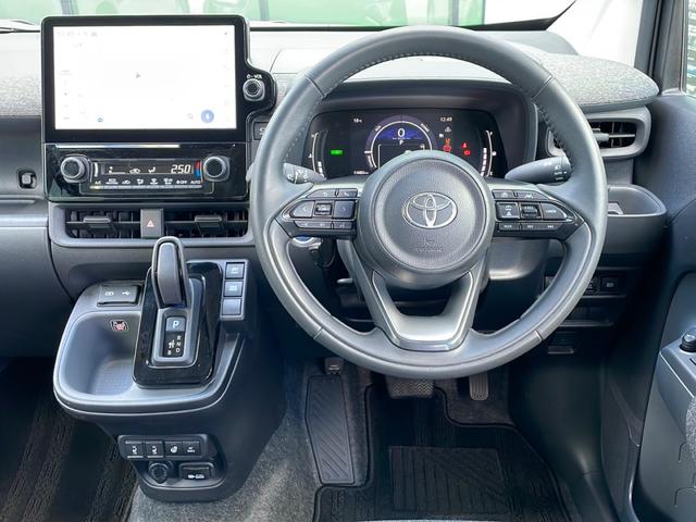 シエンタ ハイブリッドＺ　禁煙車　１０．５型ＤＰオーディオ　フルセグＴＶ　Ｂカメラ　全方位　シートヒーター　ステリアングヒーター　革巻きステアリング　コーナーセンサー　追従型クルコン　　レーンキープＡ　両側電動　ＥＴＣ　ＬＥＤ（29枚目）