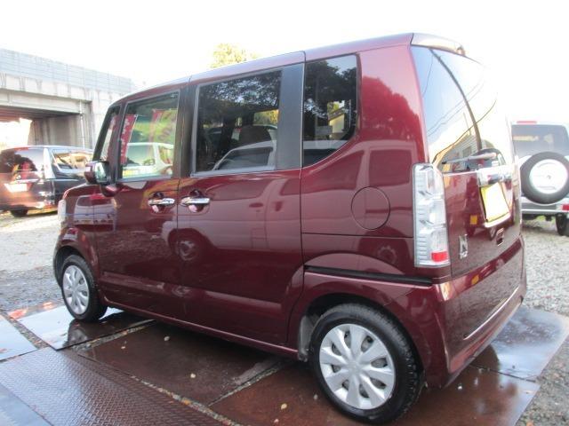 N-BOX G・Lパッケージ ナビゲーション/バックカメラ/ETC/電動格納ドアミラー/キーレスエントリーキー/片側電動スライドドア/アイドリングストップ/盗難防止装置/横滑り防止装置/頸部衝撃緩和ヘッドレスト/(10枚目)