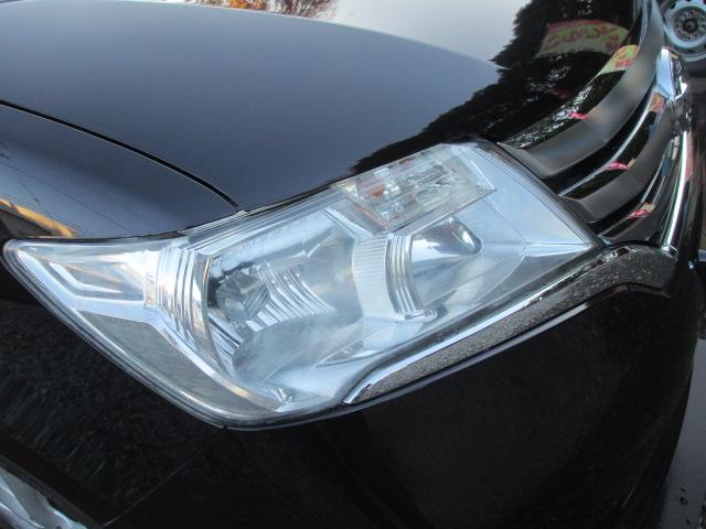 セレナ ハイウェイスター　Ｖセレクション　ナビゲーション／バックカメラ／両側電動スライドドア／ＥＴＣ／電動格納ドアミラー／クルーズコン／ロール／キーレスエントリーキー／フォグランプ／盗難防止装置／横滑り防止装置／頸部衝撃緩和ヘッドレスト（22枚目）