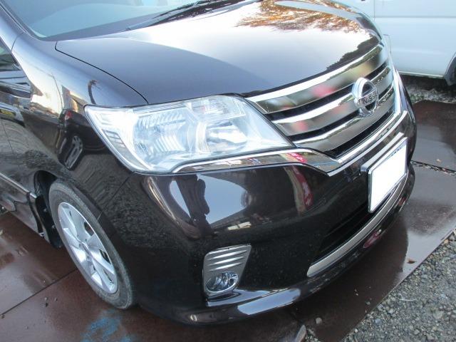 セレナ ハイウェイスター　Ｖセレクション　ナビゲーション／バックカメラ／両側電動スライドドア／ＥＴＣ／電動格納ドアミラー／クルーズコン／ロール／キーレスエントリーキー／フォグランプ／盗難防止装置／横滑り防止装置／頸部衝撃緩和ヘッドレスト（23枚目）