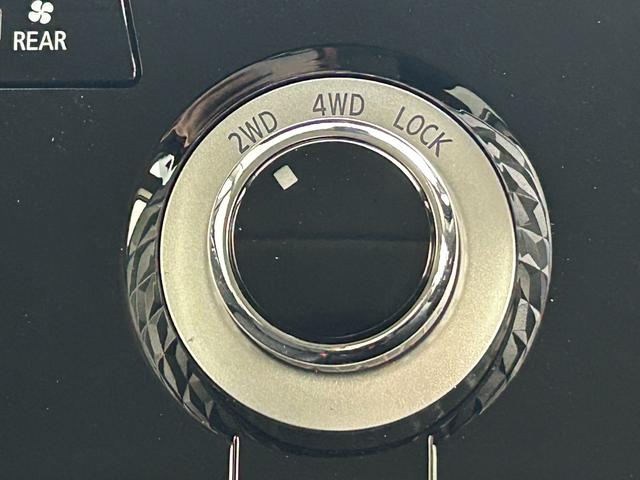 デリカＤ：５ ブラックエディション　登録済未使用車・ブラックエディション　４ＷＤ　・ｅ－Ａｓｓｉｓｔ・オリジナルナビ取付パッケージ＋リアモニター取付ＰＫＧ・ＡＬＰＩＮＥ　Ｄ：５専用１１型ナビゲーション・ＡＬＰＩＮＥ１２．８型後席モニター（44枚目）