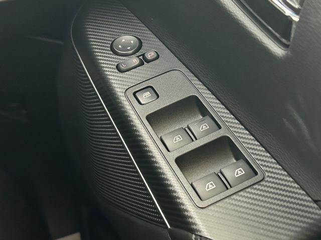 デリカＤ：５ ブラックエディション　登録済未使用車・ブラックエディション　４ＷＤ　・ｅ－Ａｓｓｉｓｔ・オリジナルナビ取付パッケージ＋リアモニター取付ＰＫＧ・ＡＬＰＩＮＥ　Ｄ：５専用１１型ナビゲーション・ＡＬＰＩＮＥ１２．８型後席モニター（45枚目）