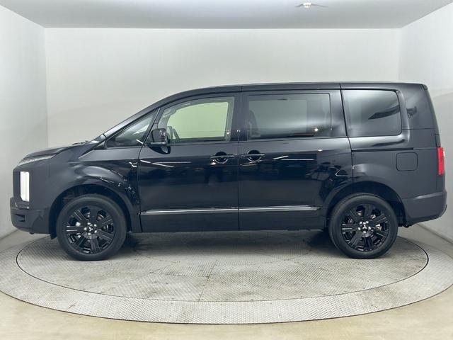 デリカＤ：５ ブラックエディション　登録済未使用車・ブラックエディション　４ＷＤ　・ｅ－Ａｓｓｉｓｔ・オリジナルナビ取付パッケージ＋リアモニター取付ＰＫＧ・ＡＬＰＩＮＥ　Ｄ：５専用１１型ナビゲーション・ＡＬＰＩＮＥ１２．８型後席モニター（54枚目）