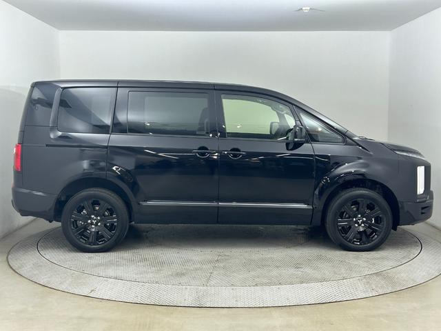 デリカＤ：５ ブラックエディション　登録済未使用車・ブラックエディション　４ＷＤ　・ｅ－Ａｓｓｉｓｔ・オリジナルナビ取付パッケージ＋リアモニター取付ＰＫＧ・ＡＬＰＩＮＥ　Ｄ：５専用１１型ナビゲーション・ＡＬＰＩＮＥ１２．８型後席モニター（57枚目）