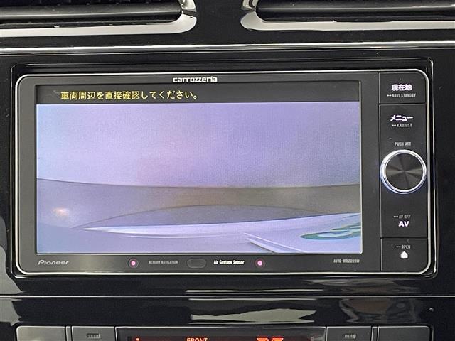 セレナ ハイウェイスター　夏冬タイヤ／カロッツェリア１０．２型フリップダウンモニター／カロッツェリアナビ／フルセグＴＶ／Ｂｌｕｅｔｏｏｔｈ／バックカメラ／エンジンスターター／クルーズコントロール／両側パワスラドア／キセノン（5枚目）