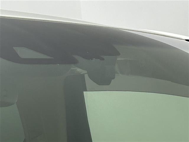 アルファードハイブリッド G 4WD・フリップダウン・純正ナビ・トヨタセーフティセンス・両側パワースライドドア・シートヒーター/エアコン・ドライブレコーダー・アダプティブクルーズコントロール・オートホールド・オートライト(6枚目)