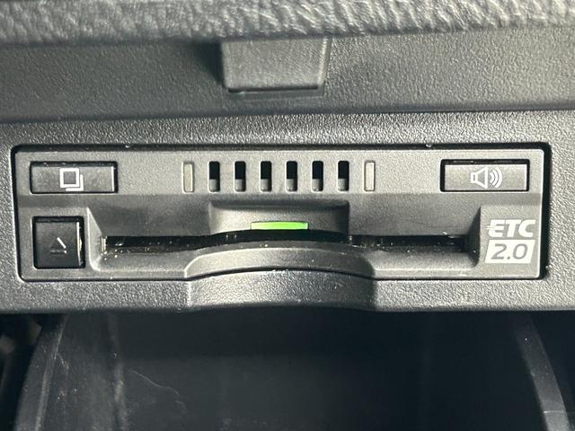 アルファードハイブリッド G 4WD・フリップダウン・純正ナビ・トヨタセーフティセンス・両側パワースライドドア・シートヒーター/エアコン・ドライブレコーダー・アダプティブクルーズコントロール・オートホールド・オートライト(12枚目)