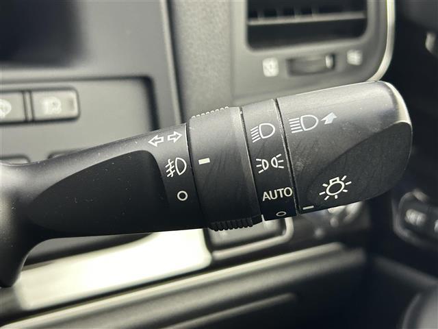 クラウンハイブリッド アスリートG Four 純正SDナビ/バックカメラ/ビルトインETC2.0/ドライブレコーダー/レザーシート/シートヒーター/エアシート/パワーシート/シートメモリー/トヨタセーフティセンス/社外レーダー探知機(15枚目)