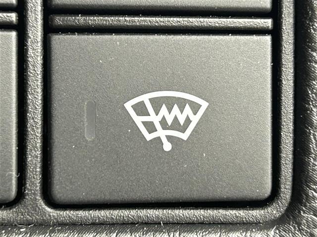 ヴェゼル ｅ：ＨＥＶ　Ｚ　・純正メモリーナビ　ＢＴ／ＵＳＢ／フルセグ・バックカメラ・ビルトインＥＴＣ・レーダークルーズコントロール・前後ドラレコ・ハーフレザーシート・シートヒーター・ワイヤレス充電・ＬＥＤヘッドライト（12枚目）