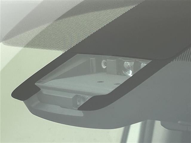 シエンタ G クエロ ・純正ナビゲーション CD/DVD/フルセグ/BT/SD/・ビルトインETC・両側パワースライドドア・デジタルインナーミラー・ステアリングヒーター・シートヒーター・純正ドライブレコーダー(2枚目)