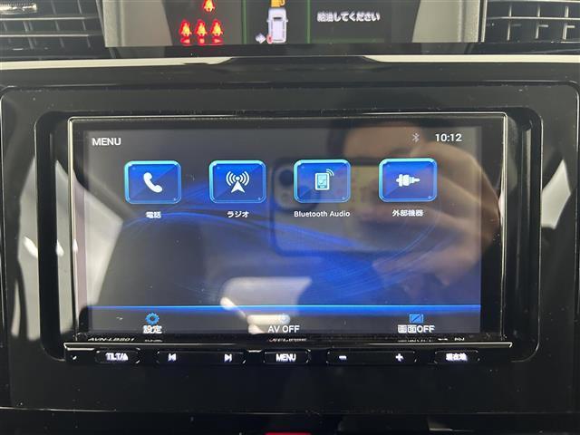 ルーミー カスタムG ・4WD・寒冷地仕様・社外ナビ・バックカメラ・ETC・衝突軽減ブレーキ・レーダークルーズコントロール・パーキングソナー・ワイパーデアイサー・両側パワースライドドア・純正AW・LEDヘッドライト(7枚目)