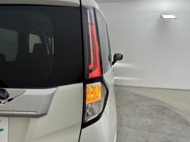 ルーミー カスタムG ・4WD・寒冷地仕様・社外ナビ・バックカメラ・ETC・衝突軽減ブレーキ・レーダークルーズコントロール・パーキングソナー・ワイパーデアイサー・両側パワースライドドア・純正AW・LEDヘッドライト(56枚目)