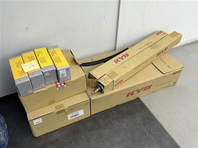 スイフト ハイブリッドＲＳ　外足回り／エンジンスターター／ドラレコ／カロッツェリアＤＡ／ＣＤ＋ＤＶＤ＋ＢＴ／バックカメラ／ビルトインＥＴＣ／カロッツェリアサブウーファー／ＪＢＬクロスオーバーネットワーク／外ＬＥＤルームランプ（38枚目）