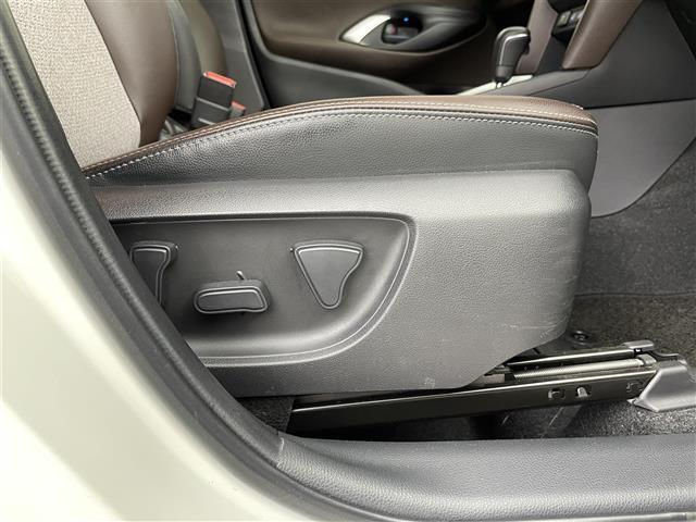 ヤリスクロス ハイブリッドZ ワンオーナー/純正メモリナビ/ハーフレザーシート/前後ドライブレコーダー/アダプティブクルーズコントロール/バックカメラ/前席シートヒーター/前後コーナーセンサー/ビルトインETC(20枚目)