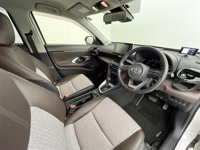 ヤリスクロス ハイブリッドZ ワンオーナー/純正メモリナビ/ハーフレザーシート/前後ドライブレコーダー/アダプティブクルーズコントロール/バックカメラ/前席シートヒーター/前後コーナーセンサー/ビルトインETC(23枚目)