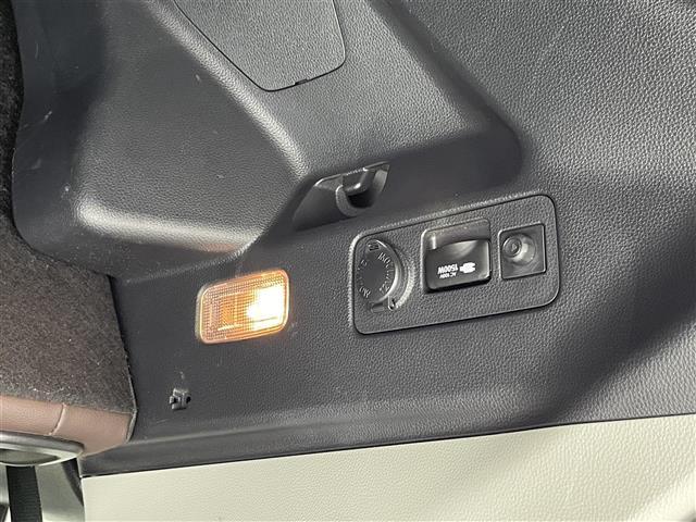 ヤリスクロス ハイブリッドZ ワンオーナー/純正メモリナビ/ハーフレザーシート/前後ドライブレコーダー/アダプティブクルーズコントロール/バックカメラ/前席シートヒーター/前後コーナーセンサー/ビルトインETC(30枚目)