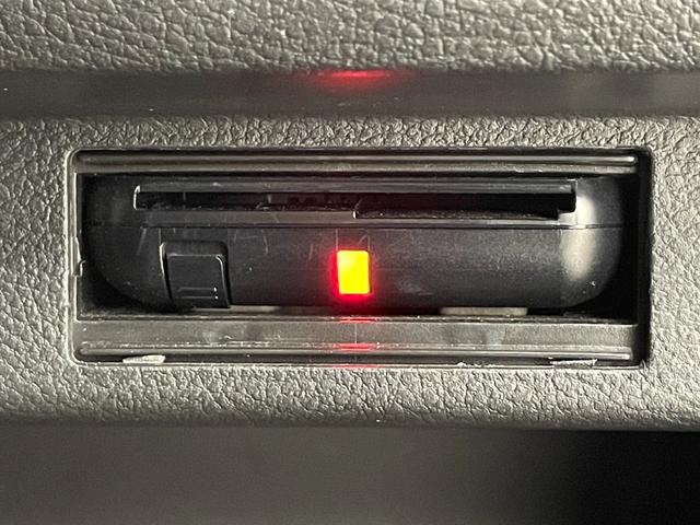 【　ＥＴＣ　】今やカーライフにおける重要性はナビにも匹敵するのではないでしょうか？セットアップを行うことで利用可能になります！