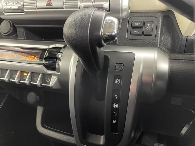 【シフトレバー】シフトも操作しやすく快適なドライブを楽しんでいただけます！