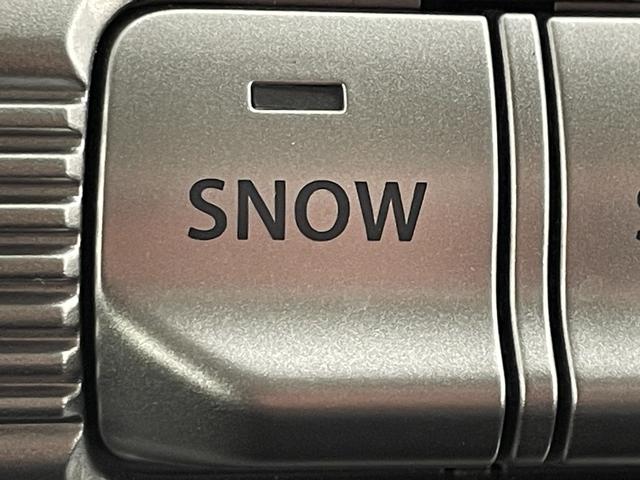 納車前に内外装のクリーニングをいたします。各種コーティング（別途有料）もご用意しておりますので、是非ご相談ください。