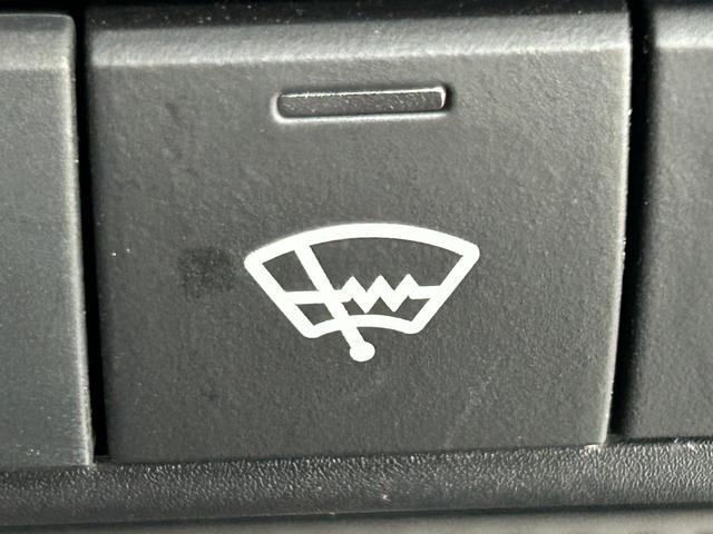 アクア Ｘ　寒冷地／夏冬タイヤ／１０．５インチディスプレイオーディオ（コネクティッドナビ）／Ｍｉｒａｃａｓｔ／Ｂｌｕｅｔｏｏｔｈ／バックカメラ／ステアリングスイッチ／ビルトインＥＴＣ／ドラレコ前後／ＡＣ１００Ｖ（13枚目）