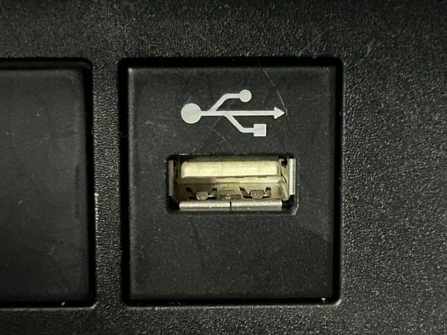 アクア Ｘ　寒冷地／夏冬タイヤ／１０．５インチディスプレイオーディオ（コネクティッドナビ）／Ｍｉｒａｃａｓｔ／Ｂｌｕｅｔｏｏｔｈ／バックカメラ／ステアリングスイッチ／ビルトインＥＴＣ／ドラレコ前後／ＡＣ１００Ｖ（29枚目）