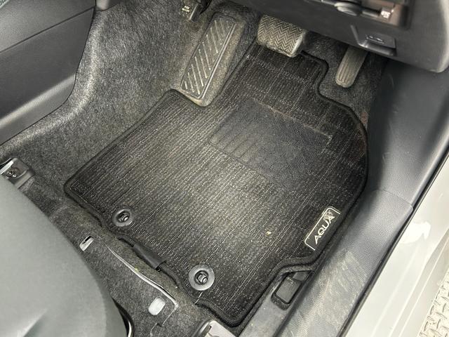 アクア Ｘ　寒冷地／夏冬タイヤ／１０．５インチディスプレイオーディオ（コネクティッドナビ）／Ｍｉｒａｃａｓｔ／Ｂｌｕｅｔｏｏｔｈ／バックカメラ／ステアリングスイッチ／ビルトインＥＴＣ／ドラレコ前後／ＡＣ１００Ｖ（39枚目）