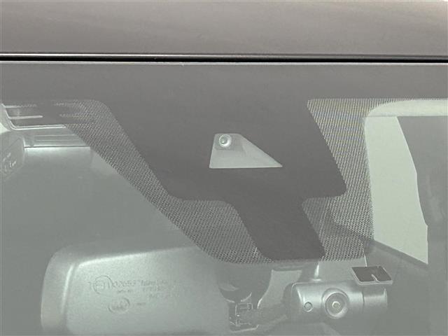 キックス X FOUR 4WD・衝突軽減・全方位カメラ・純正ナビ・ドラレコ・アダプティブクルーズコントロール・ETC・レーンキープアシスト・オートマチックハイビーム・純正フロアマット・コーナーセンサー・LEDヘッドライト(2枚目)