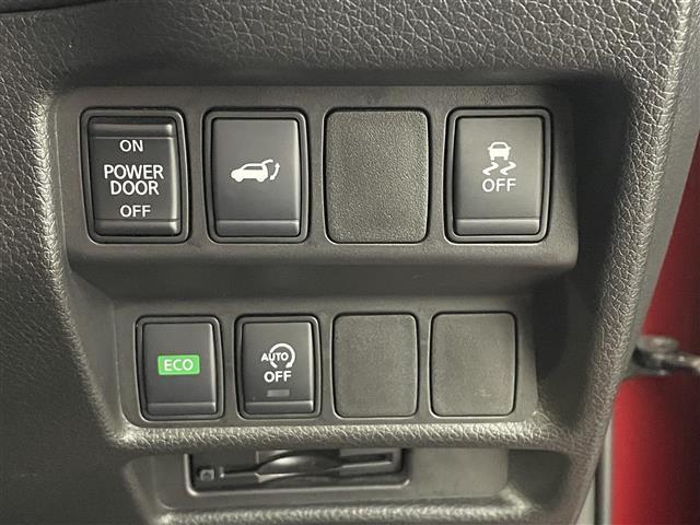 エクストレイル オーテック　ｉパッケージ　プロパイロット／エマージェンシーブレーキ／レーンキープアシスト／レーダークルーズコントロール／ブラインドスポットモニター／メーカーナビ／全方位カメラ／フルセグＴＶ／Ｂｌｕｅｔｏｏｔｈ／ビルトインＥＴＣ（7枚目）