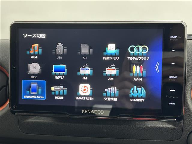 ＮＶ３５０キャラバンバン プレミアムＧＸロングブラックギア　４ＷＤ・全方位カメラ・社外フローティングナビ・バックカメラ・フルセグＴＶ・ＥＴＣ・片側パワスラ・社外フロアマット・ＬＥＤヘッドライト・オートライト・センターデフロック・横滑り防止・プッシュスタート（5枚目）