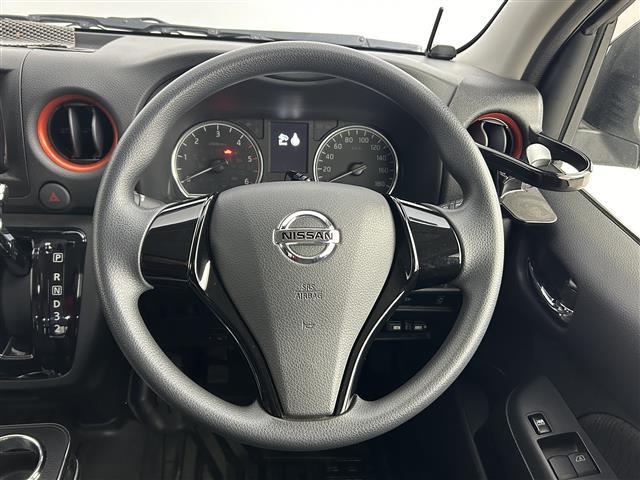 ＮＶ３５０キャラバンバン プレミアムＧＸロングブラックギア　４ＷＤ・全方位カメラ・社外フローティングナビ・バックカメラ・フルセグＴＶ・ＥＴＣ・片側パワスラ・社外フロアマット・ＬＥＤヘッドライト・オートライト・センターデフロック・横滑り防止・プッシュスタート（6枚目）