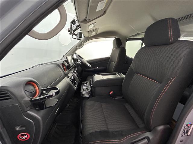 ＮＶ３５０キャラバンバン プレミアムＧＸロングブラックギア　４ＷＤ・全方位カメラ・社外フローティングナビ・バックカメラ・フルセグＴＶ・ＥＴＣ・片側パワスラ・社外フロアマット・ＬＥＤヘッドライト・オートライト・センターデフロック・横滑り防止・プッシュスタート（24枚目）