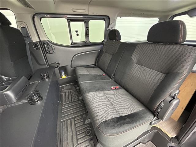 ＮＶ３５０キャラバンバン プレミアムＧＸロングブラックギア　４ＷＤ・全方位カメラ・社外フローティングナビ・バックカメラ・フルセグＴＶ・ＥＴＣ・片側パワスラ・社外フロアマット・ＬＥＤヘッドライト・オートライト・センターデフロック・横滑り防止・プッシュスタート（25枚目）