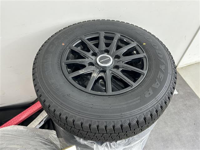 ＮＶ３５０キャラバンバン プレミアムＧＸロングブラックギア　４ＷＤ・全方位カメラ・社外フローティングナビ・バックカメラ・フルセグＴＶ・ＥＴＣ・片側パワスラ・社外フロアマット・ＬＥＤヘッドライト・オートライト・センターデフロック・横滑り防止・プッシュスタート（38枚目）